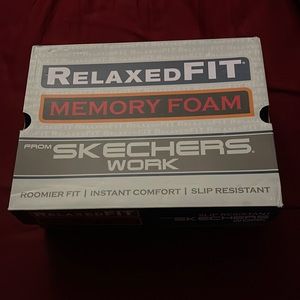 Skechers Relaxed Fit size 10 very comfortable worn once in excellent condition.